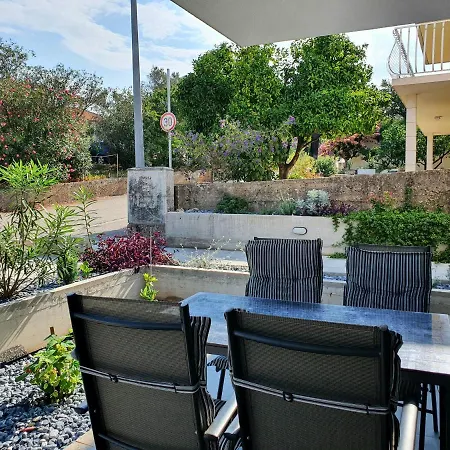 Apartmani Nerium Loviste Exterior photo
